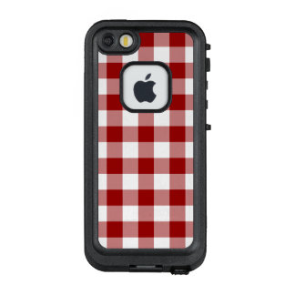 Dark Red and White Buffalo Plaid LifeProof FRĒ iPhone SE/5/5s Case