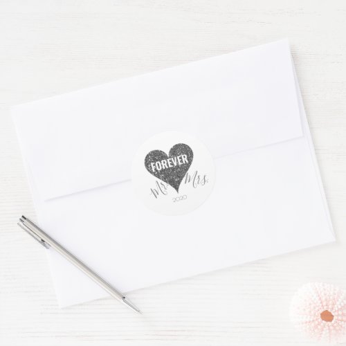 Dark Silver Glitter Heart MrMrs Round Sticker