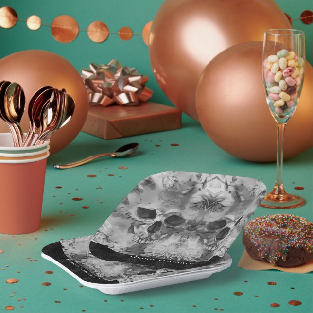 Dark Skulls Halloween Party Paper Plates (Multi)