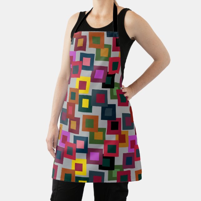 Dark Squares on Light Apron (Insitu)