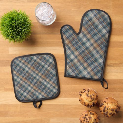 Dark Teal Blue Beige Tan Plaid Gingham Pattern Oven Mitt  Pot Holder Set