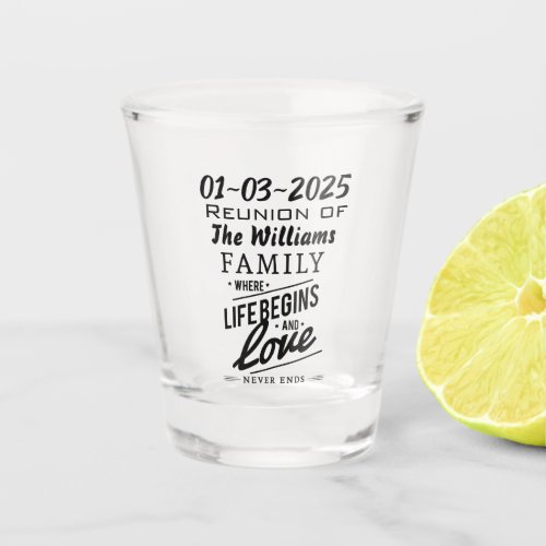 Date Family Reunion Souvenir Love Never Ends