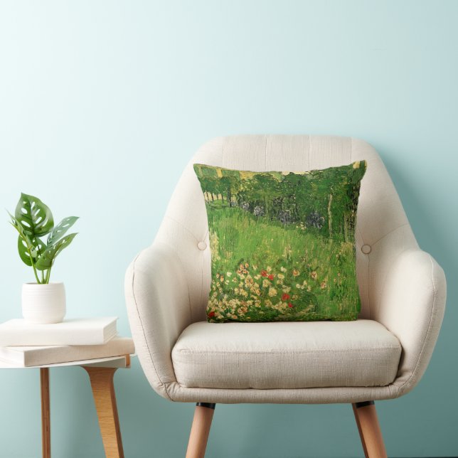 Daubigny's Garden by Vincent van Gogh, Le Jardin Throw Pillow (Chair)