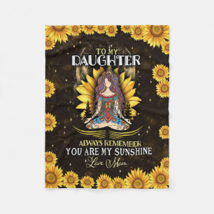 Daughter Lovers To My Daughter Love Mom Fleece Blanket