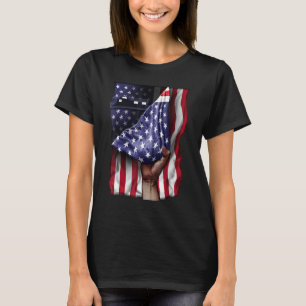 Day Of Independence Us Flag Houseboat T-Shirt