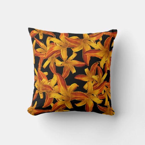 Daylily Flower Garden Pattern Floral Throw Pillow