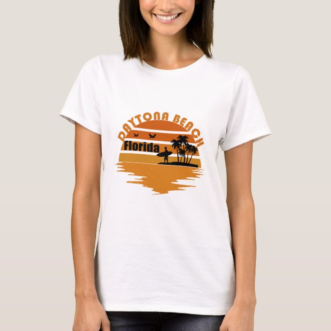 Daytona beach vintage sunset retro landscape T-Shirt (Front)