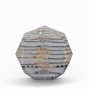 Dazzling Decorated Diamond Chain Artwork Jewelry Award