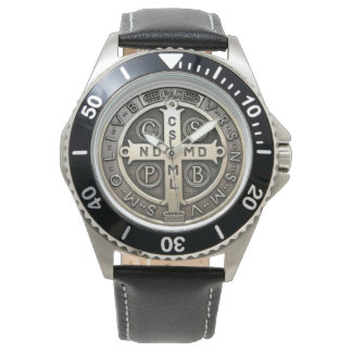 De la medalla de San Benito Watch