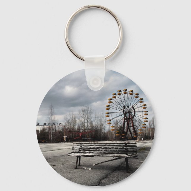 Dead Ferris Wheel Keychain (Front)