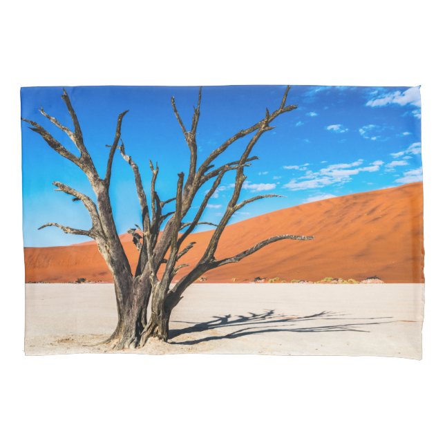 Dead tree in Deadvlei, Namibia Pillow Case (Front)