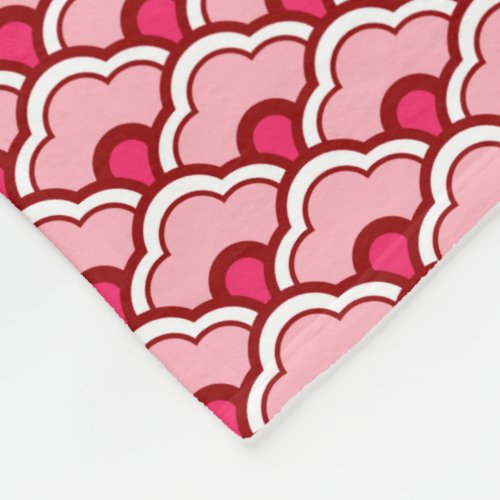 Deco Chinese Scallops Fuchsia and Light Pink Fleece Blanket