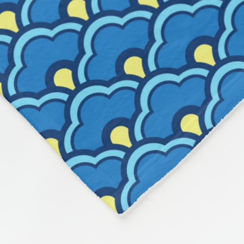 Deco Chinese Scallops Ocean Blue and Indigo Fleece Blanket