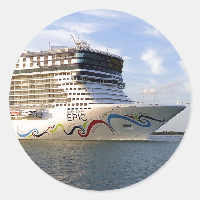 Decorated Cruise Ship Bow Classic Round Sticker (Front)