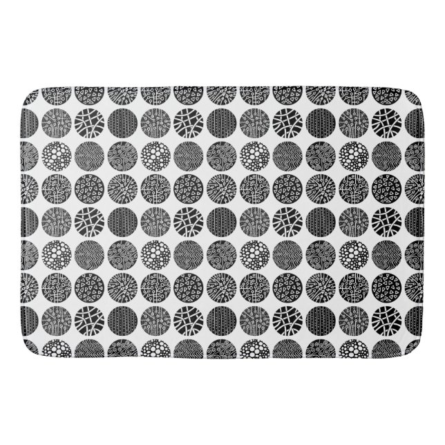 Decorative Circles - Black and White Bathroom Mat (Front)