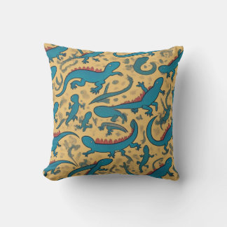 Decorative Cojin with Lagartijas Design Throw Pillow