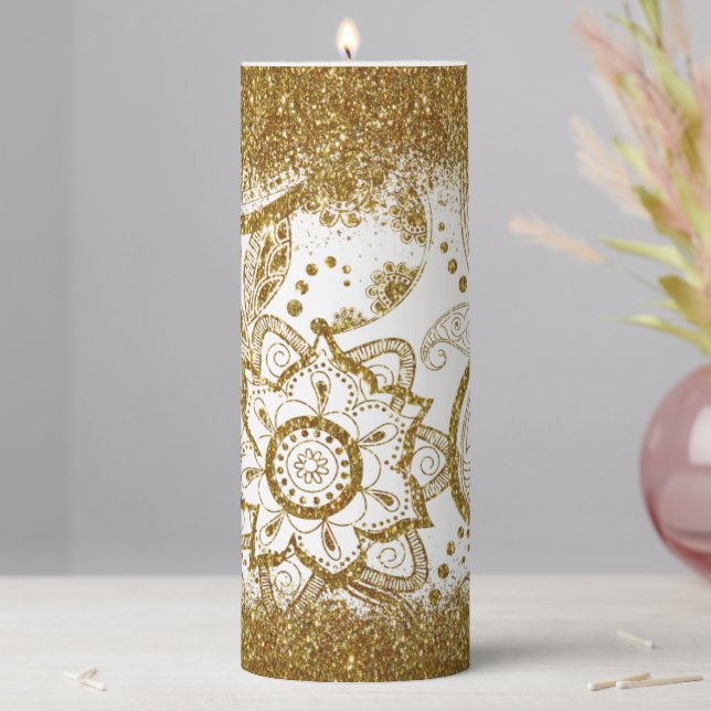 Decorative Gold Glitter Pillar Candle (In Situ)