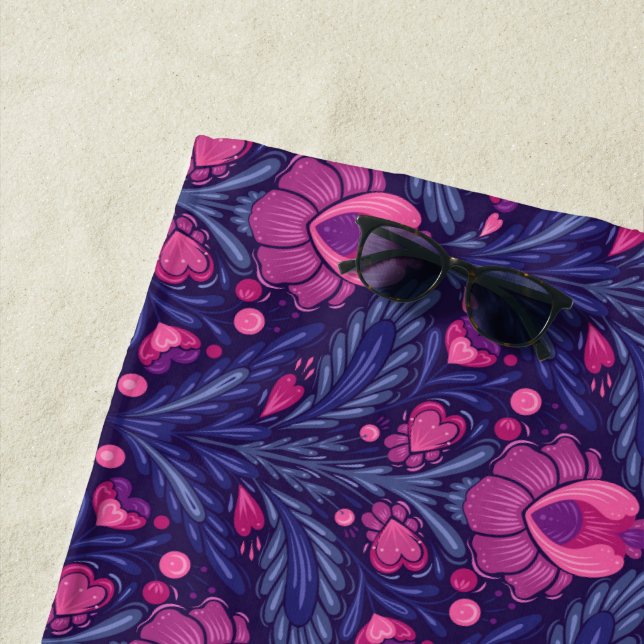 Decorative pattern with hearts beach towel (In Situ)