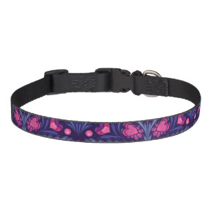 Decorative pattern with hearts pet collar