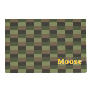 Deep Forest Color Combination with Yellow Placemat