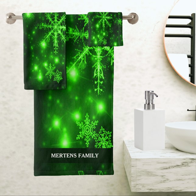 Deep Green Bright Snowflakes Holidays Name Bath Towel Set (Deep Green Bright Snowflakes Holidays Name Bath Towel Set)