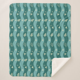 Deep Green Ocean Waves & Seashells Seamless Patter Sherpa Blanket