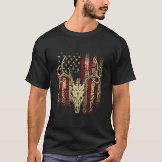 Deer Hunters Deer Skull On American Flag T-Shirt