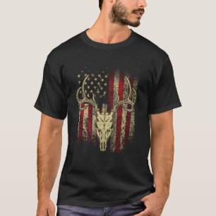 Deer Hunters Deer Skull On American Flag T-Shirt