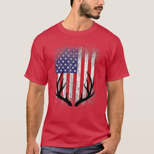 Deer Hunting American Flag Whitetail Buck Antlers  T_Shirt