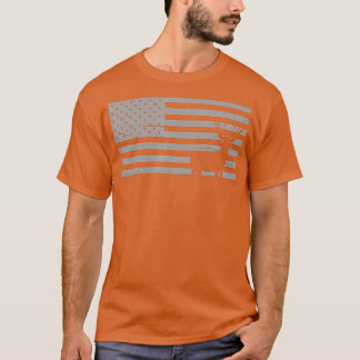 Deer Hunting And America Flag  Hunting Lover Gift  T-Shirt