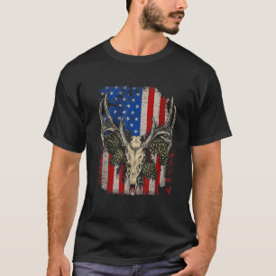 Deer Hunting Skull Whitetail Buck American Flag Vi T-Shirt