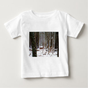 Deer in the snow fall baby T-Shirt