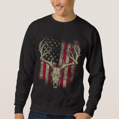 Deer Skull Hunter American Flag Deer Hunting USA Sweatshirt
