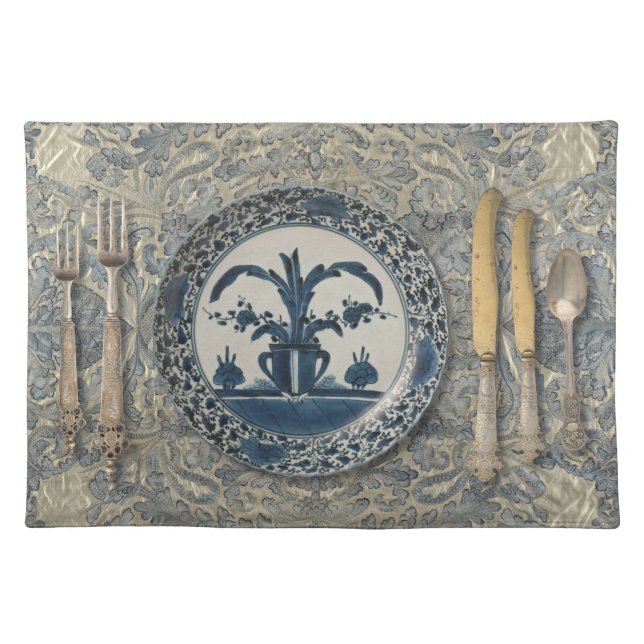 Delft Blue Placemat with Silver Cutlery, light (Front)