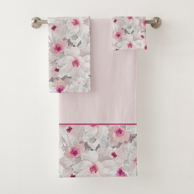 Delicate white and pink floral bath towel set (Insitu)