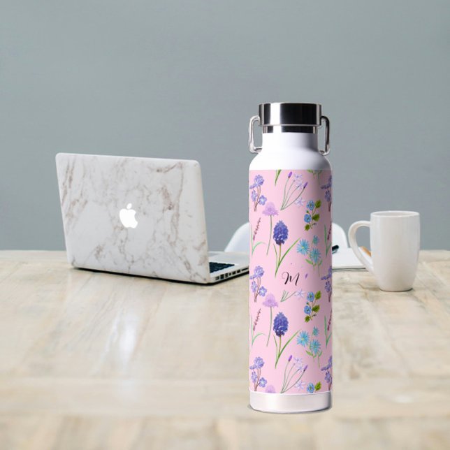 Delicate wildflowers in light pink. Custom. Water Bottle (Delicate wildflowers in light pink. Custom. Water Bottle
)