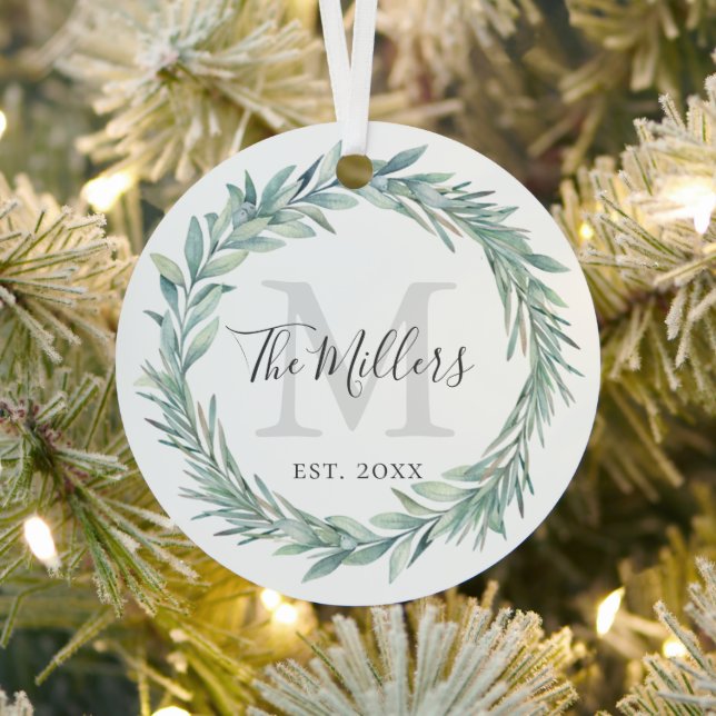 Delicate Wreath Family Christmas Ceramic Ornament (Insitu)