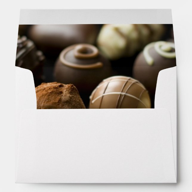 Delicious chocolate pralines envelope (Back (Bottom))