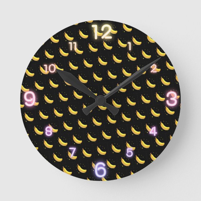 Delicious Ripe Bananas Round Clock (Front)