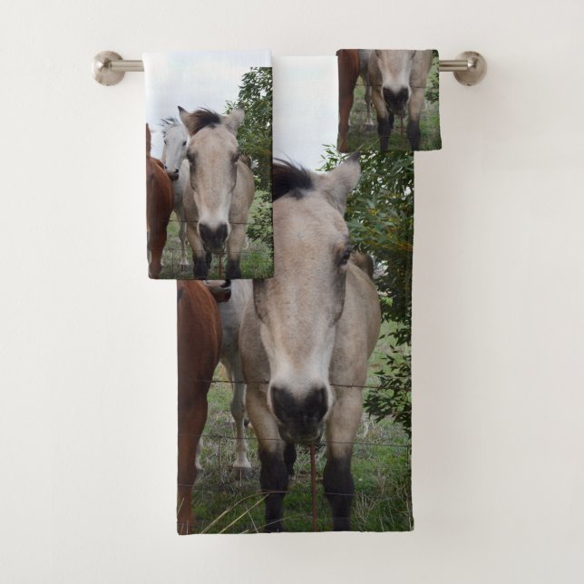 Delightful Horse Troubles, Bath Towel Set (Insitu)