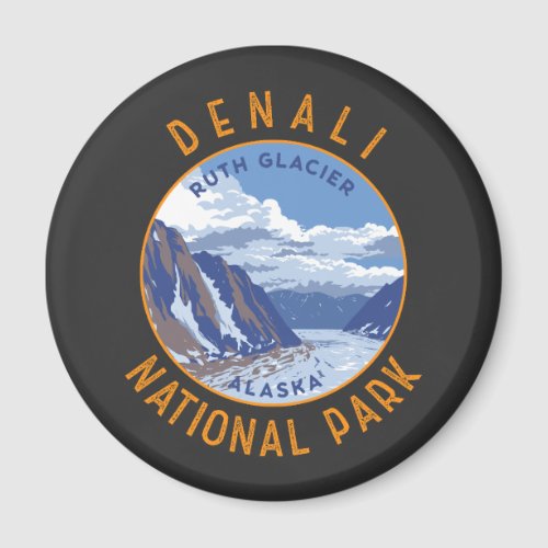 Denali National Park Retro Distressed Circle Magnet