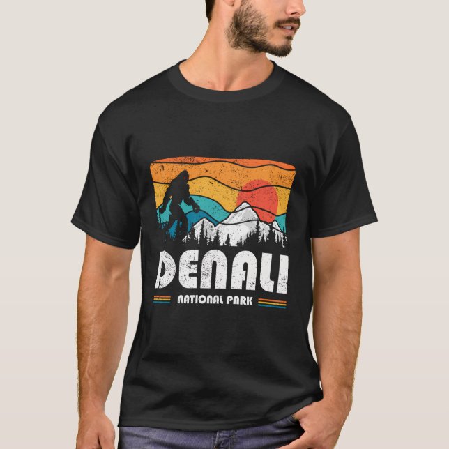 Denali National Park Sasquatch Us Alaska Nature Re T-Shirt (Front)