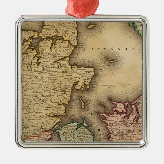 Denmark 2 metal ornament (Front)