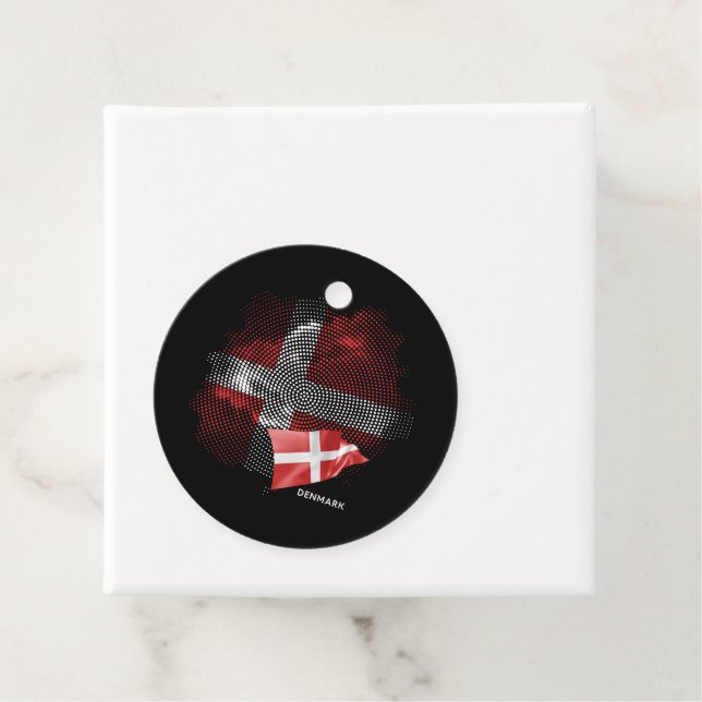 Denmark flag favor tags (In Situ)