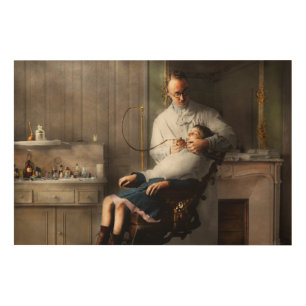 Dentist - Good oral hygiene 1918 Wood Wall Art