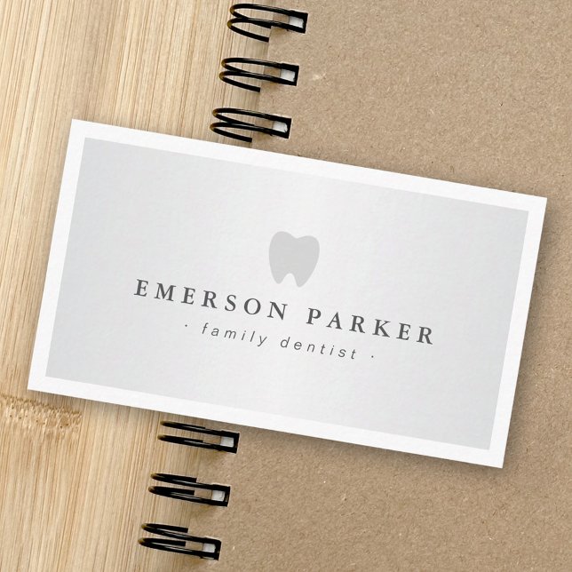 Dentist tooth logo modern light gray gradient business card (Dentist tooth logo modern light gray gradient business card)