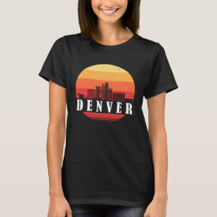 Denver Skyline Sunset in Retro Vintage Style T-Shirt