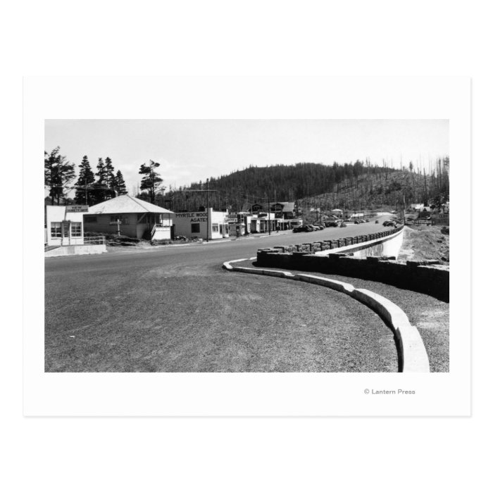 Depoe Bay, Oregon Town View Along Seawall Post Cards