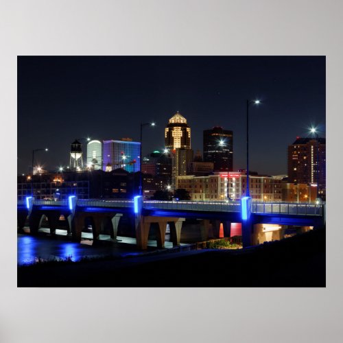 Des Moines Skyline with Orlando Memorial 18x24 Poster