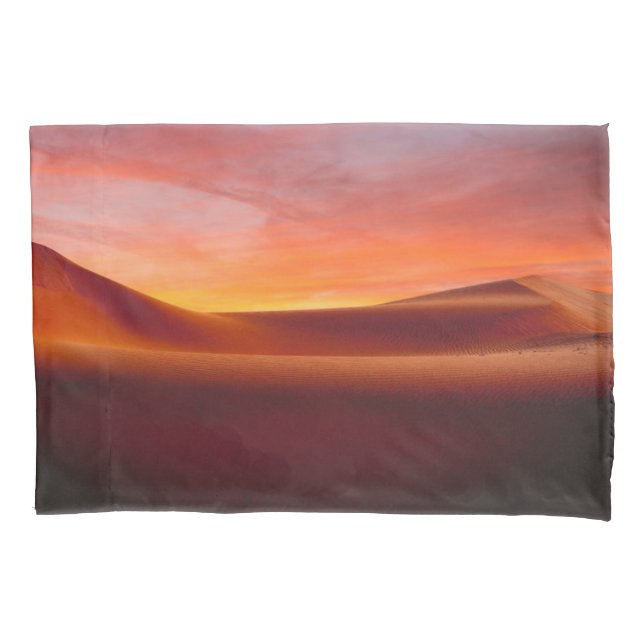 Deserts | Rolling Desert Landscape Pillow Case (Front)